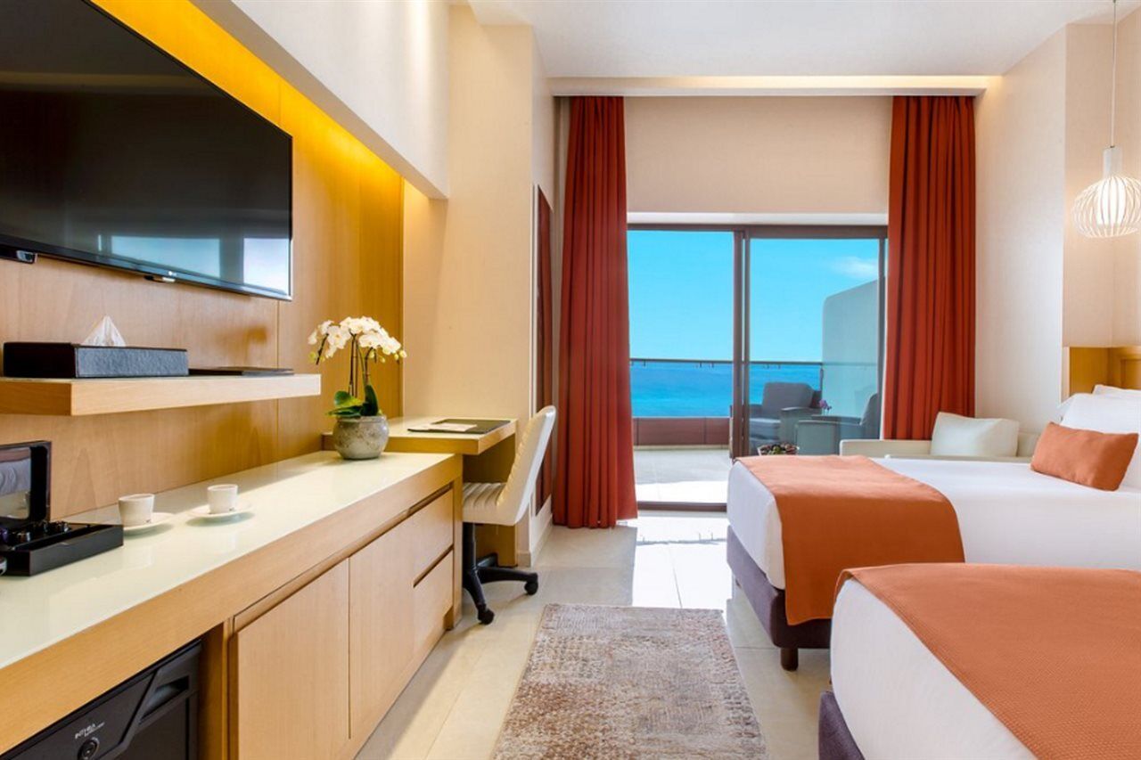 Burj On Bay Hotel Джуния Экстерьер фото